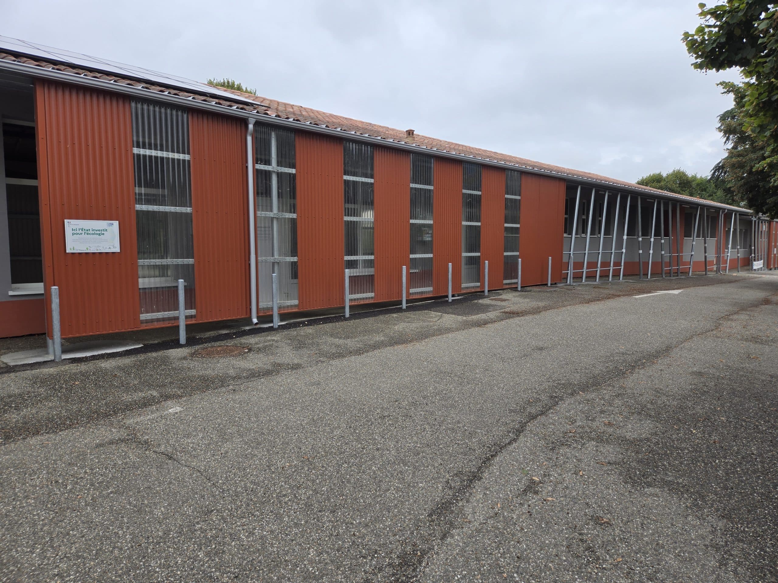 École
